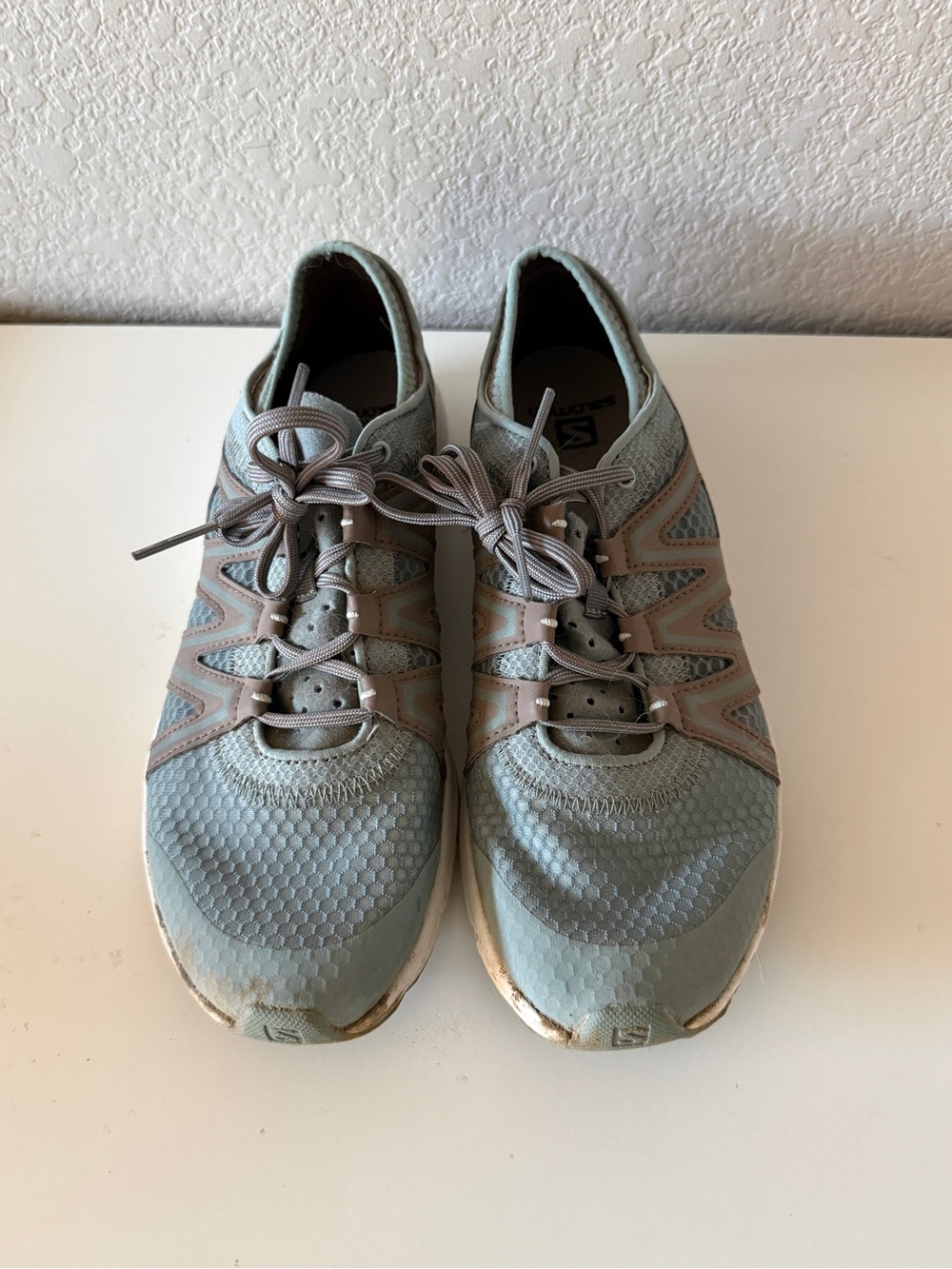 Salomon Women's Light Blue and Taupe water hiking shoes